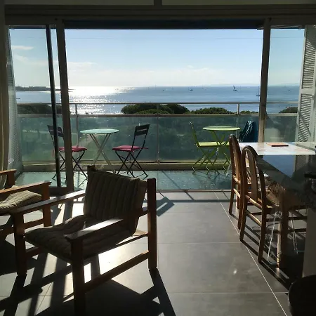 Reve Bleu Apartment *